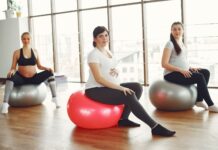 Abrazando la Maternidad:Una Red de Apoyo para las Madres Latinas.